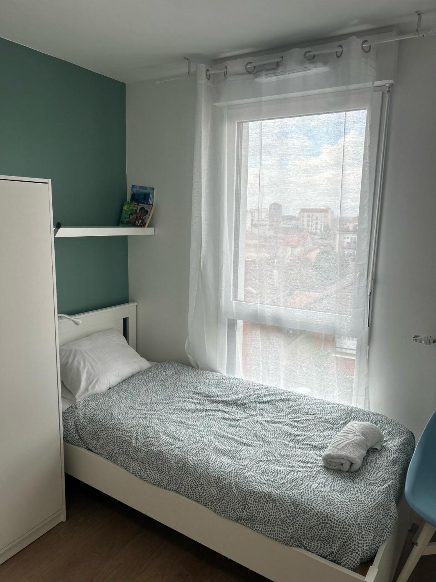 Agreable 3 Pieces Avec Parking Proche Gare Et Paris By Immo Kit Bnb Ла-Курнёв Экстерьер фото